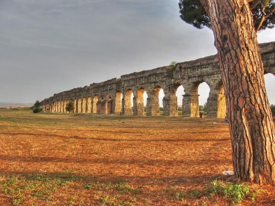 Two-Room Apt. Under The Aqueduct'S Arch In Pigneto Rome Extérieur photo