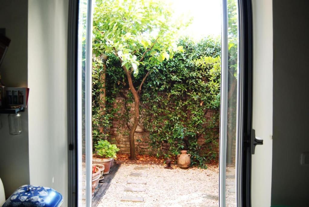 Two-Room Apt. Under The Aqueduct'S Arch In Pigneto Rome Extérieur photo